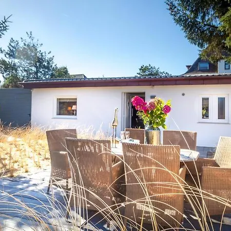 Westerh17 1 Beachhouse No 1 *